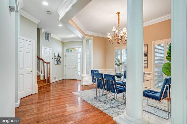 Chandelier, Dining room, Interior, Recessed Lighting, Wood Texture Flooring