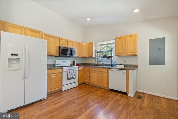 Interior, Kitchen, Recessed Lighting, Wood Texture Flooring