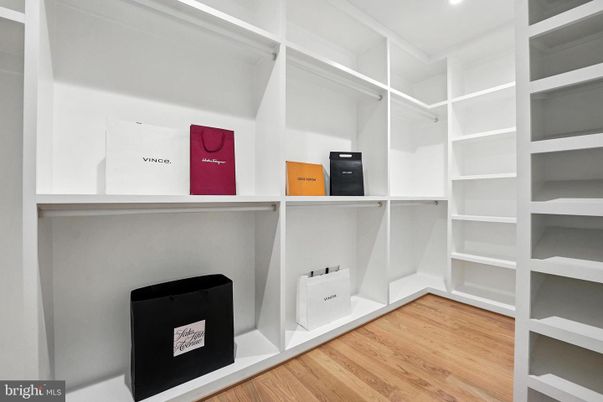 Interior, Recessed Lighting, Walk-in Closets, Wood Texture Flooring