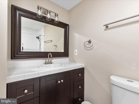 Bathroom, Interior, Tile Countertops