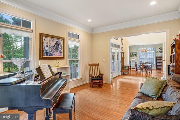 Chandelier, Dining room, Interior, Piano, Recessed Lighting, Wood Texture Flooring