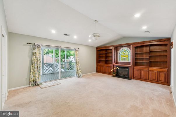 Empty room, Fireplace, Interior, Pendant Lights, Recessed Lighting