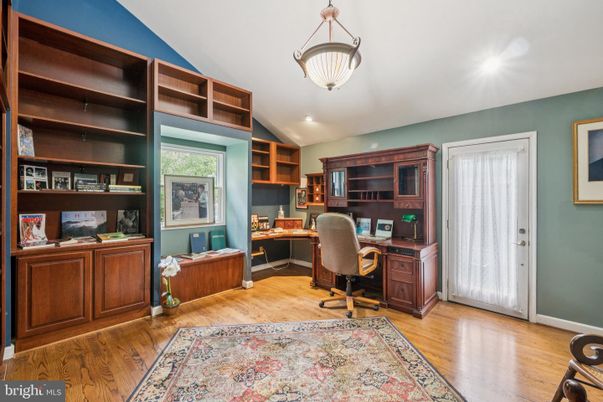 Home Office, Interior, Pendant Lights, Recessed Lighting, Wood Texture Flooring