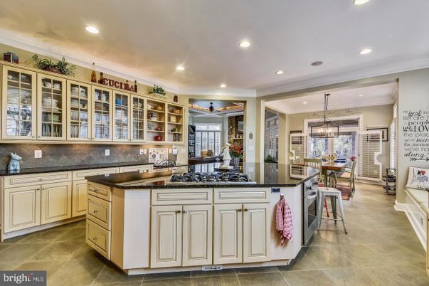 Chandelier, Dining room, Interior, Kitchen, Pendant Lights, Recessed Lighting