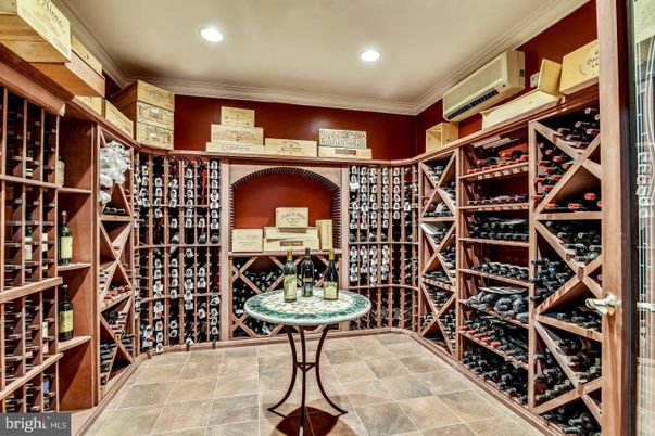 Interior, Recessed Lighting, Wine Storage