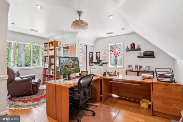 Home Office, Interior, Recessed Lighting, Wood Texture Flooring