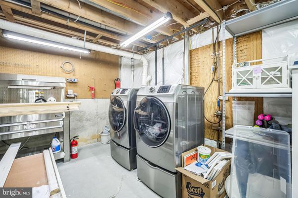 Interior, Washer, Wooden Walls