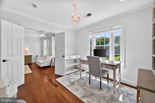 Chandelier, Home Office, Interior, Recessed Lighting, Wood Texture Flooring