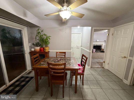 Dining room, Fireplace, Interior