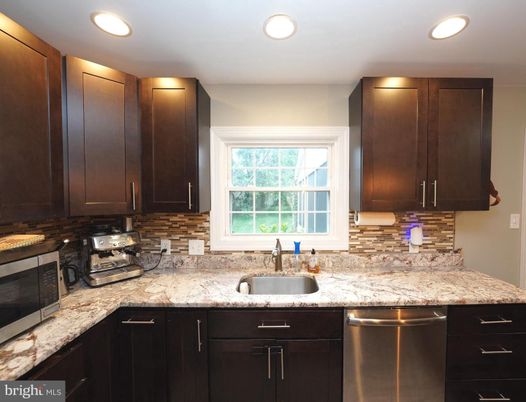 Interior, Kitchen, Recessed Lighting