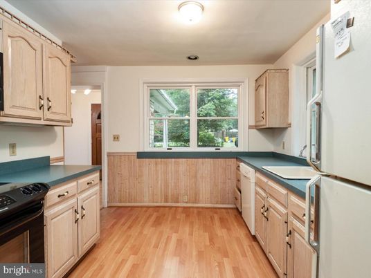 Interior, Kitchen, Wood Texture Flooring