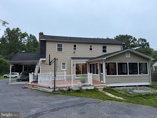 Exterior, Facade, Georgian
