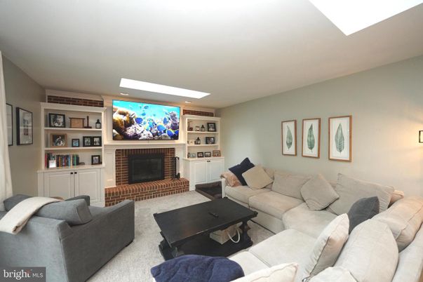 Fireplace, Interior, Living room, Recessed Lighting