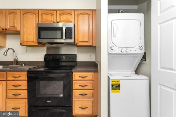Interior, Kitchen, Utility Closets, Washer