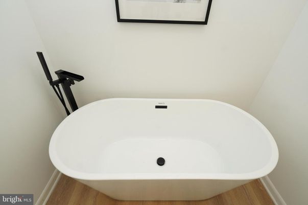 Bathroom, Free Standing Baths, Interior
