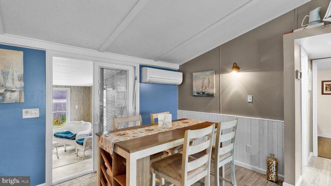Dining room, Interior, Wood Texture Flooring