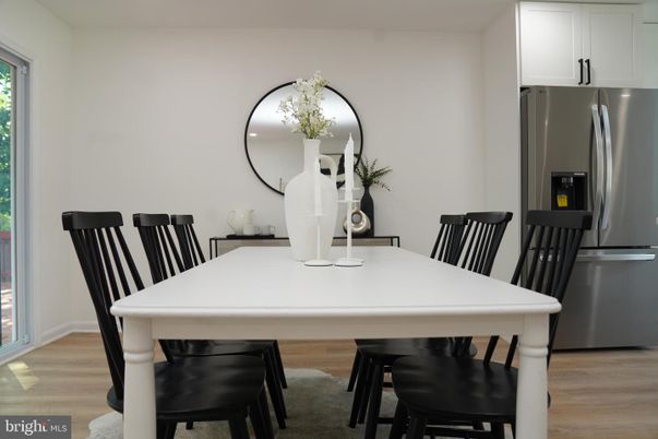 Dining room, Interior, Kitchen, Stainless Steel Appliances, Wood Texture Flooring