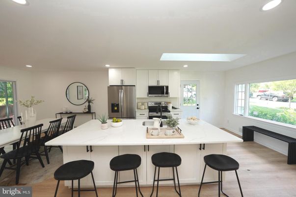 Dining room, Interior, Kitchen, Recessed Lighting, Stainless Steel Appliances, Wood Texture Flooring