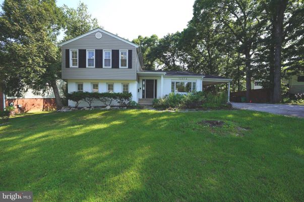 Attached, Backyard, Exterior, Facade, Split Level