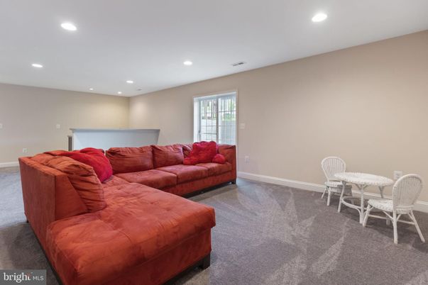 Dining room, Interior, Living room, Recessed Lighting