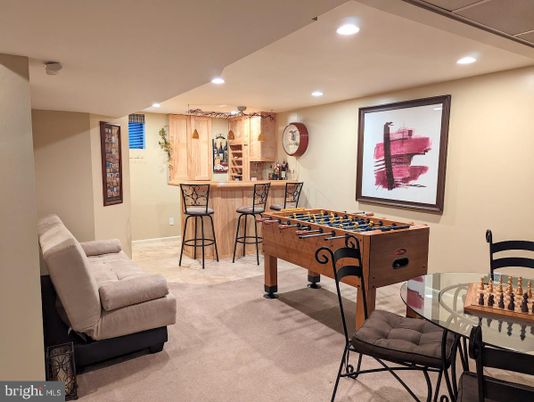 Game Room, Interior, Recessed Lighting