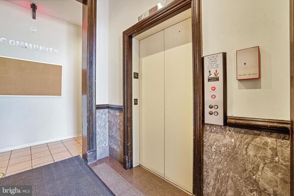 Elevator, Interior