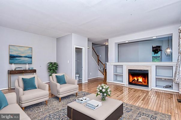 Fireplace, Interior, Living room, Pendant Lights, Recessed Lighting, Wood Texture Flooring