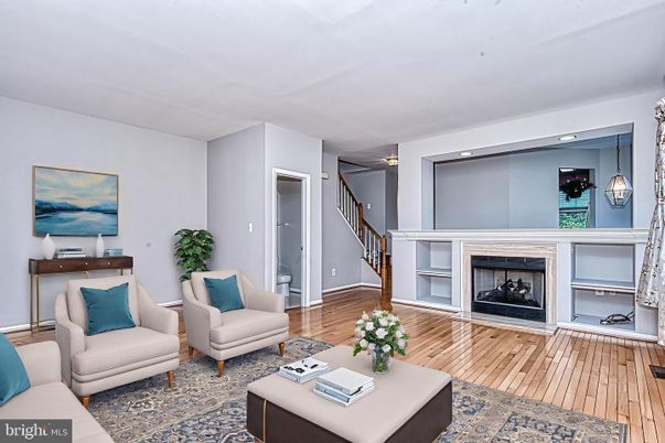 Fireplace, Interior, Living room, Pendant Lights, Recessed Lighting, Wood Texture Flooring
