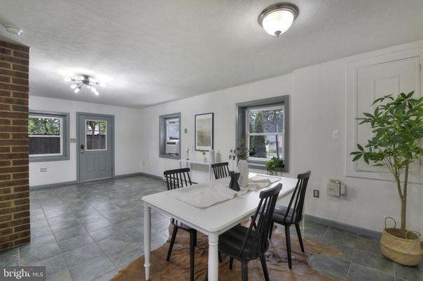 Dining room, Interior