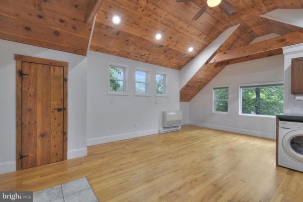 Empty room, Interior, Recessed Lighting, Washer, Wooden Beams, Wooden Ceilings, Wood Texture Flooring