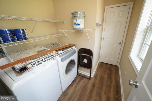 Interior, Washer, Wood Texture Flooring