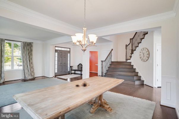 Chandelier, Interior, Wood Texture Flooring