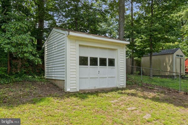 Detached Garage, Exterior