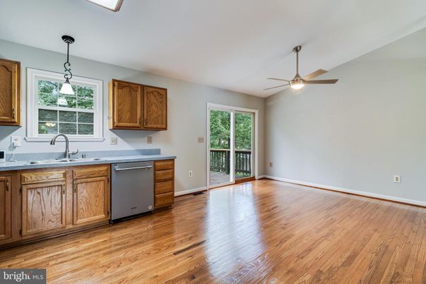 Interior, Kitchen, Pendant Lights, Wood Texture Flooring