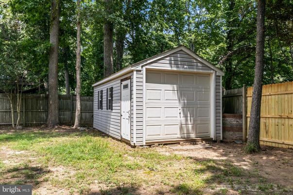 Detached Garage, Exterior