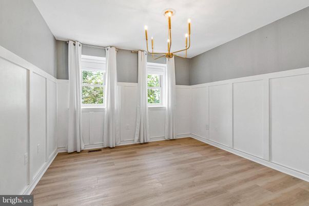 Empty room, Interior, Pendant Lights, Wood Texture Flooring