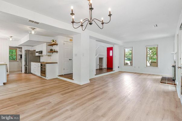 Chandelier, Empty room, Interior, Kitchen, Wood Texture Flooring