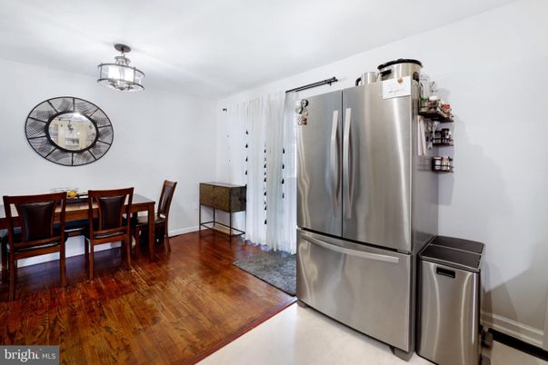 Dining room, Interior, Kitchen, Stainless Steel Appliances, Wood Texture Flooring