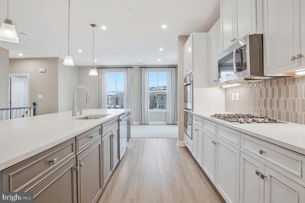 Interior, Kitchen, Pendant Lights, Recessed Lighting, Wood Texture Flooring