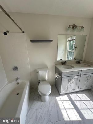 Bathroom, Dual Sink Vanities, Interior, Marble