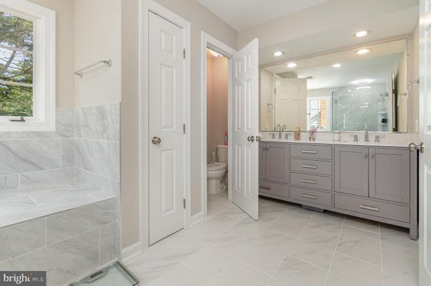 Bathroom, Dual Sink Vanities, Interior, Marble, Recessed Lighting