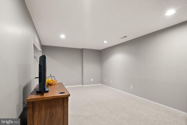 Interior, Recessed Lighting