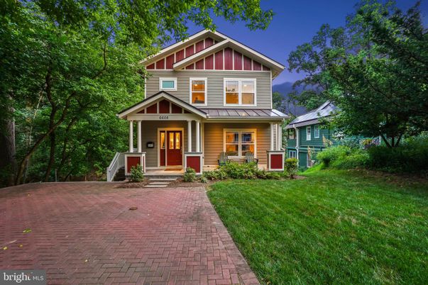 Exterior, Facade, Solar Panels, Queen Anne Victorian