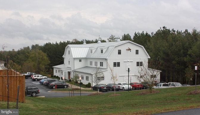 Exterior, Facade, Farmhouse