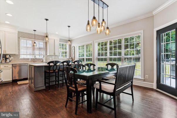Dining room, Interior, Kitchen, Pendant Lights, Recessed Lighting, Wood Texture Flooring