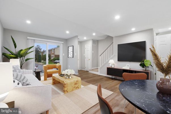 Dining room, Interior, Living room, Recessed Lighting, Wood Texture Flooring