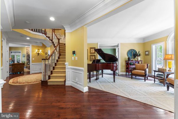 Interior, Living room, Piano, Recessed Lighting, Wood Texture Flooring