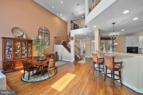Chandelier, Dining room, Interior, Pendant Lights, Recessed Lighting, Wood Texture Flooring