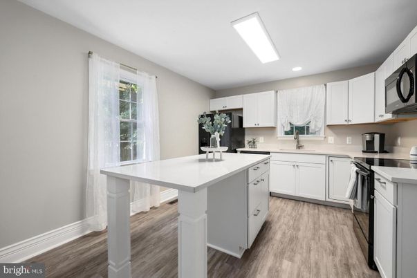 Interior, Kitchen, Recessed Lighting, Wood Texture Flooring