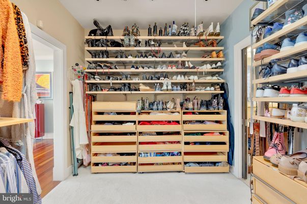 Interior, Walk-in Closets